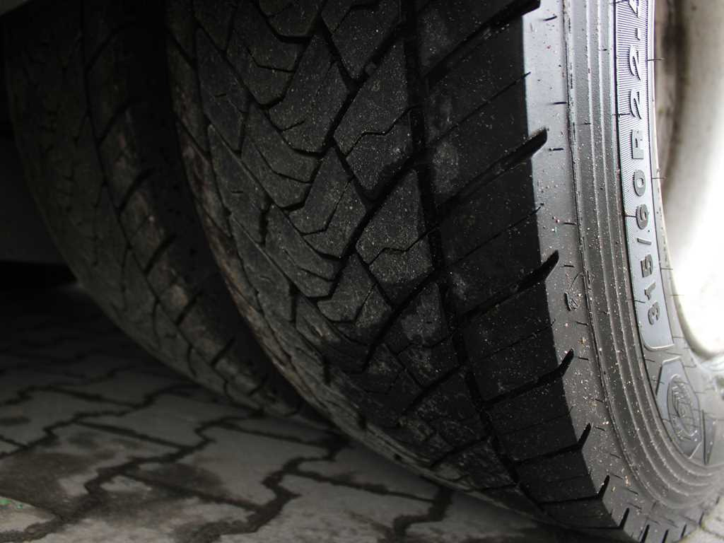 Camion à rideaux coulissants Mercedes-Benz Actros 2542, 6X2, LIFTING AXLE + PANAV TVK18M: photos 18