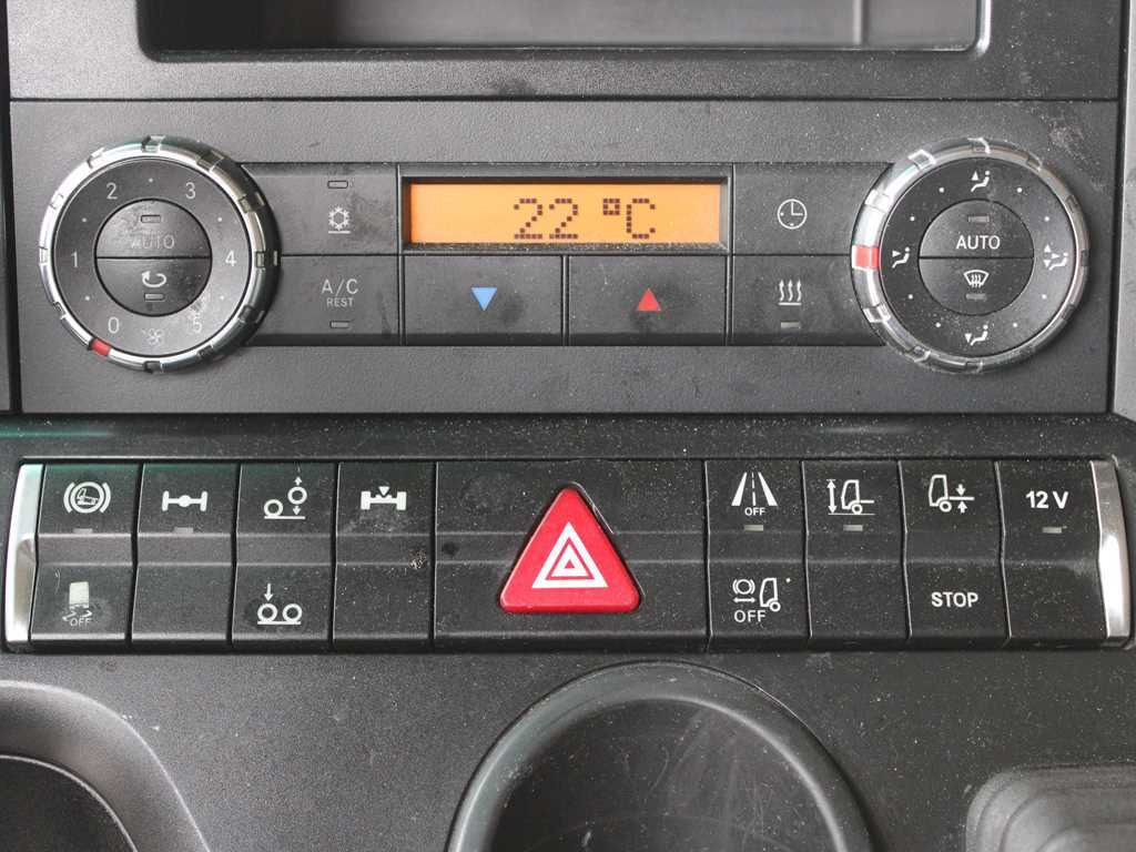 Camion à rideaux coulissants Mercedes-Benz Actros 2542, 6X2, LIFTING AXLE + PANAV TVK18M: photos 12