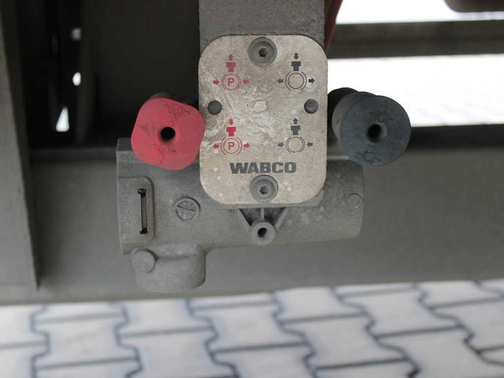 Panav TV010L - Remorque rideaux coulissants: photos 5 Panav TV010L - Remorque rideaux coulissants: photos 5