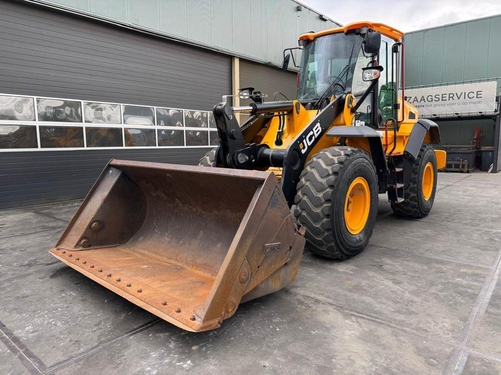 JCB 427 ZX - Chargeuse sur pneus: photos 2 JCB 427 ZX - Chargeuse sur pneus: photos 2