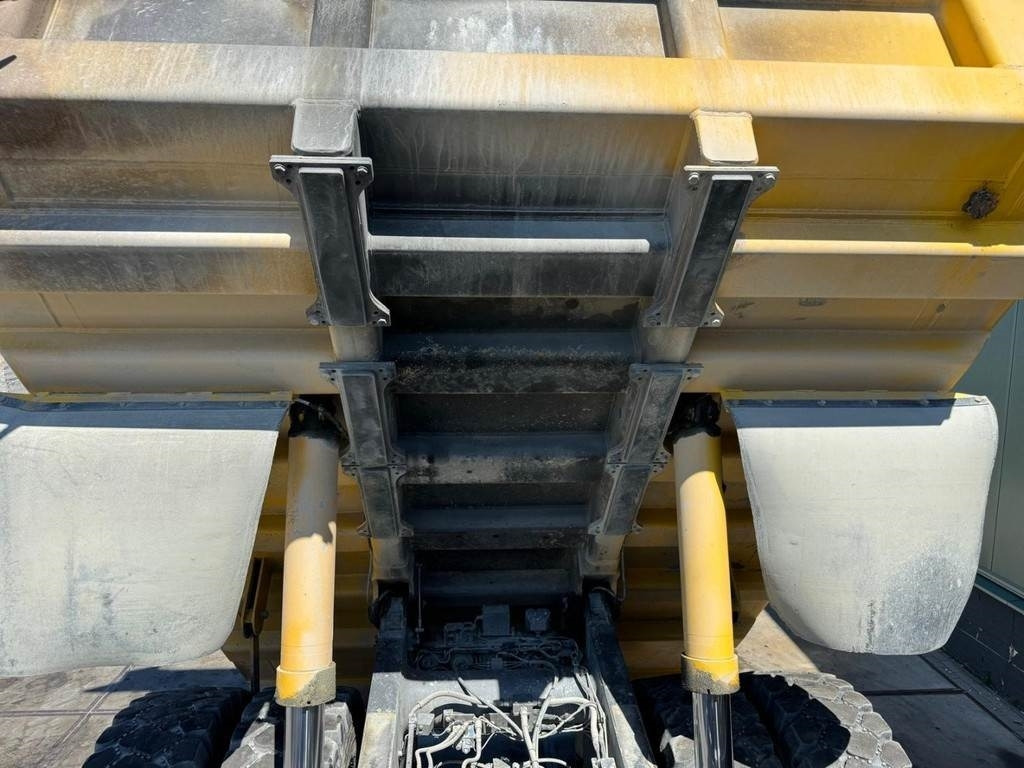 Mini tombereau Komatsu HD405-7: photos 17