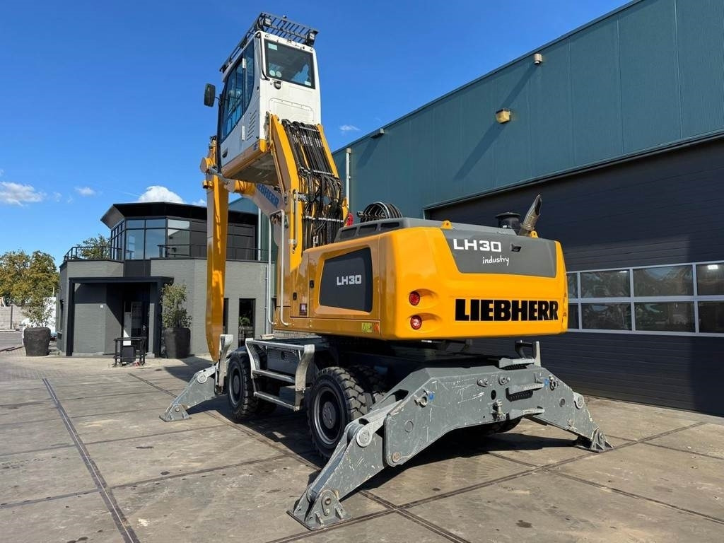 Liebherr LH 30 M - Pelle de manutention: photos 3 Liebherr LH 30 M - Pelle de manutention: photos 3