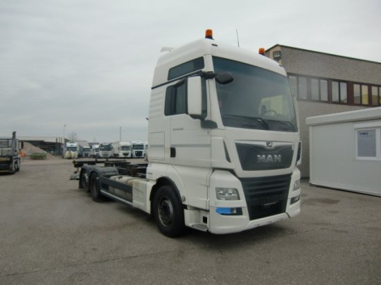 MAN TGX 26.460 XXL 6x2 Liftachse Euro 6 Unterfaltbühne - Camion porte-conteneur/ Caisse mobile: photos 3 MAN TGX 26.460 XXL 6x2 Liftachse Euro 6 Unterfaltbühne - Camion porte-conteneur/ Caisse mobile: photos 3