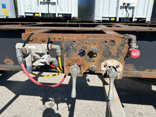 Remorque porte-conteneur/ Caisse mobile Renders Standard-Lafette BDF, BPW-Achsen: photos 14 Remorque porte-conteneur/ Caisse mobile Renders Standard-Lafette BDF, BPW-Achsen: photos 14