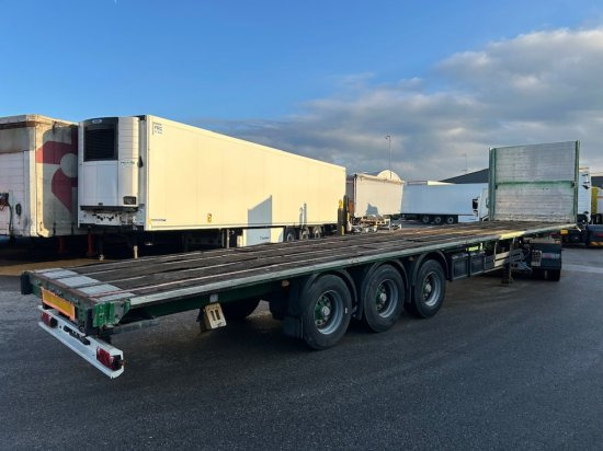 Schwarzmüller Plateau-Auflieger - Semi-remorque plateau: photos 4 Schwarzmüller Plateau-Auflieger - Semi-remorque plateau: photos 4