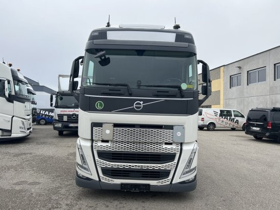 Volvo FH 460 E6, Low Deck , I Save I-Shift, Standklima - Tracteur routier: photos 2 Volvo FH 460 E6, Low Deck , I Save I-Shift, Standklima - Tracteur routier: photos 2