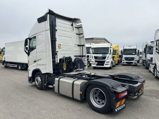 Volvo FH 460 E6, Low Deck , I Save I-Shift, Standklima - Tracteur routier: photos 4 Volvo FH 460 E6, Low Deck , I Save I-Shift, Standklima - Tracteur routier: photos 4