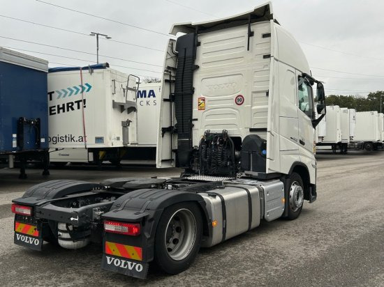 Volvo FH 500 E6, Low Deck, I-Shift, Voll-Luft, Standklima - Tracteur routier: photos 3 Volvo FH 500 E6, Low Deck, I-Shift, Voll-Luft, Standklima - Tracteur routier: photos 3