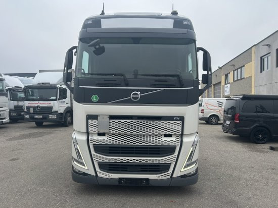 Volvo FH 500 E6, Low Deck, I-Shift, Voll-Luft, Standklima I Save - Tracteur routier: photos 2 Volvo FH 500 E6, Low Deck, I-Shift, Voll-Luft, Standklima I Save - Tracteur routier: photos 2