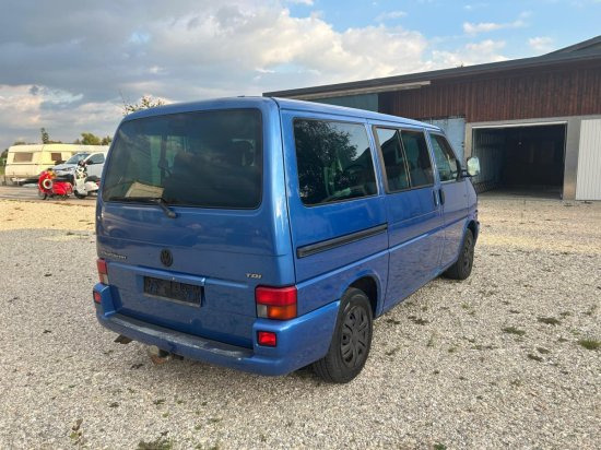 VW T4 Atlantis 2,5 TDi ACV Motor 5 Zylinder Multivan - Voiture: photos 4 VW T4 Atlantis 2,5 TDi ACV Motor 5 Zylinder Multivan - Voiture: photos 4