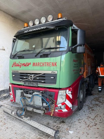 Volvo Roto Hochdruck Kehrmaschine 300 Bar, Beam A/S ,Voll Funktionstüchtig - Balayeuse de voirie: photos 2 Volvo Roto Hochdruck Kehrmaschine 300 Bar, Beam A/S ,Voll Funktionstüchtig - Balayeuse de voirie: photos 2