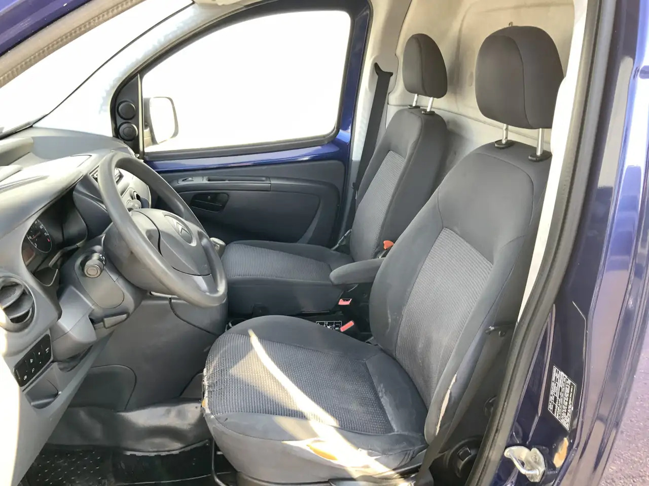 Citroen Nemo 1.4 HDi Airco Euro 5 - Fourgonnette: photos 4 Citroen Nemo 1.4 HDi Airco Euro 5 - Fourgonnette: photos 4