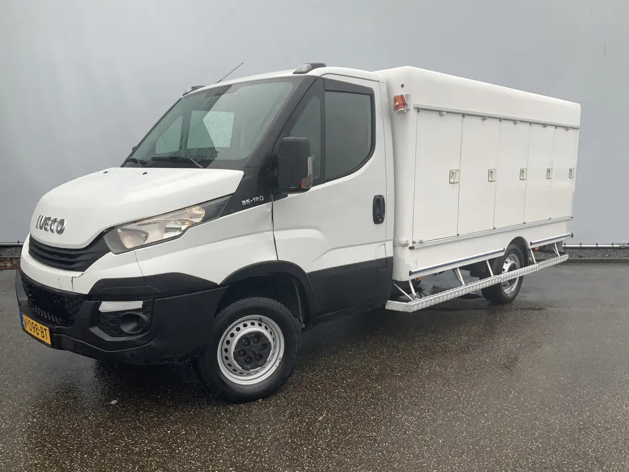 Iveco Daily 35S12 2.3 345 VriesAuto 10 deuren _40 gr onder 0, - Utilitaire frigorifique: photos 1 Iveco Daily 35S12 2.3 345 VriesAuto 10 deuren _40 gr onder 0, - Utilitaire frigorifique: photos 1
