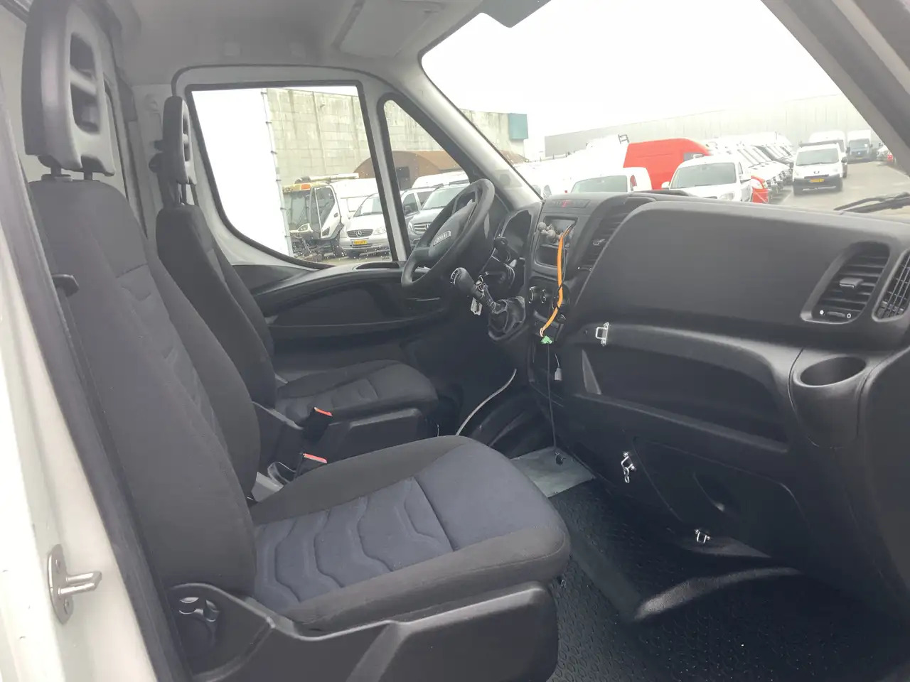 Utilitaire frigorifique Iveco Daily 35S12 2.3 345 vries Auto 40 gr onder nul. 10 Deure: photos 16