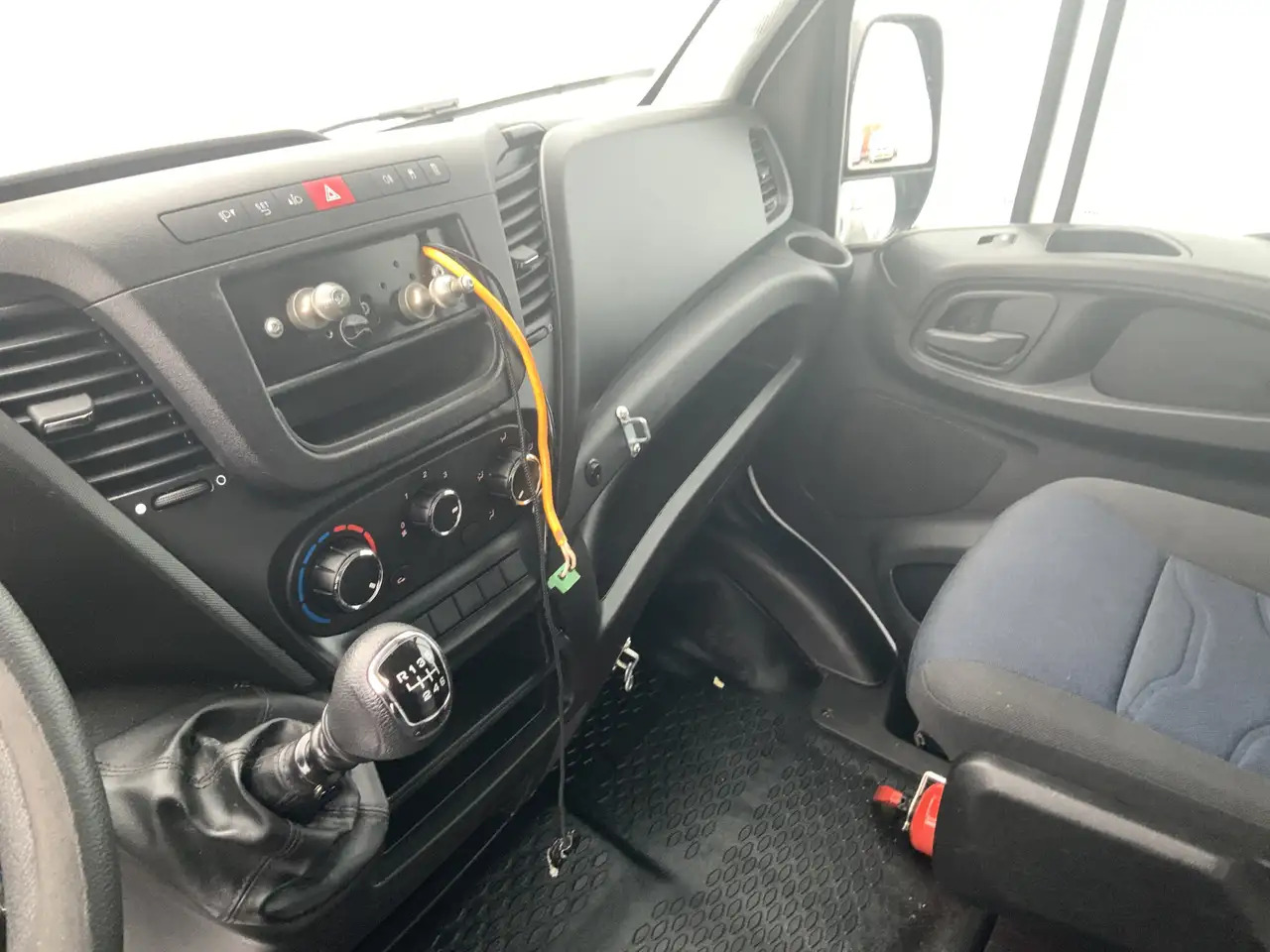 Utilitaire frigorifique Iveco Daily 35S12 2.3 345 vries Auto 40 gr onder nul. 10 Deure: photos 11
