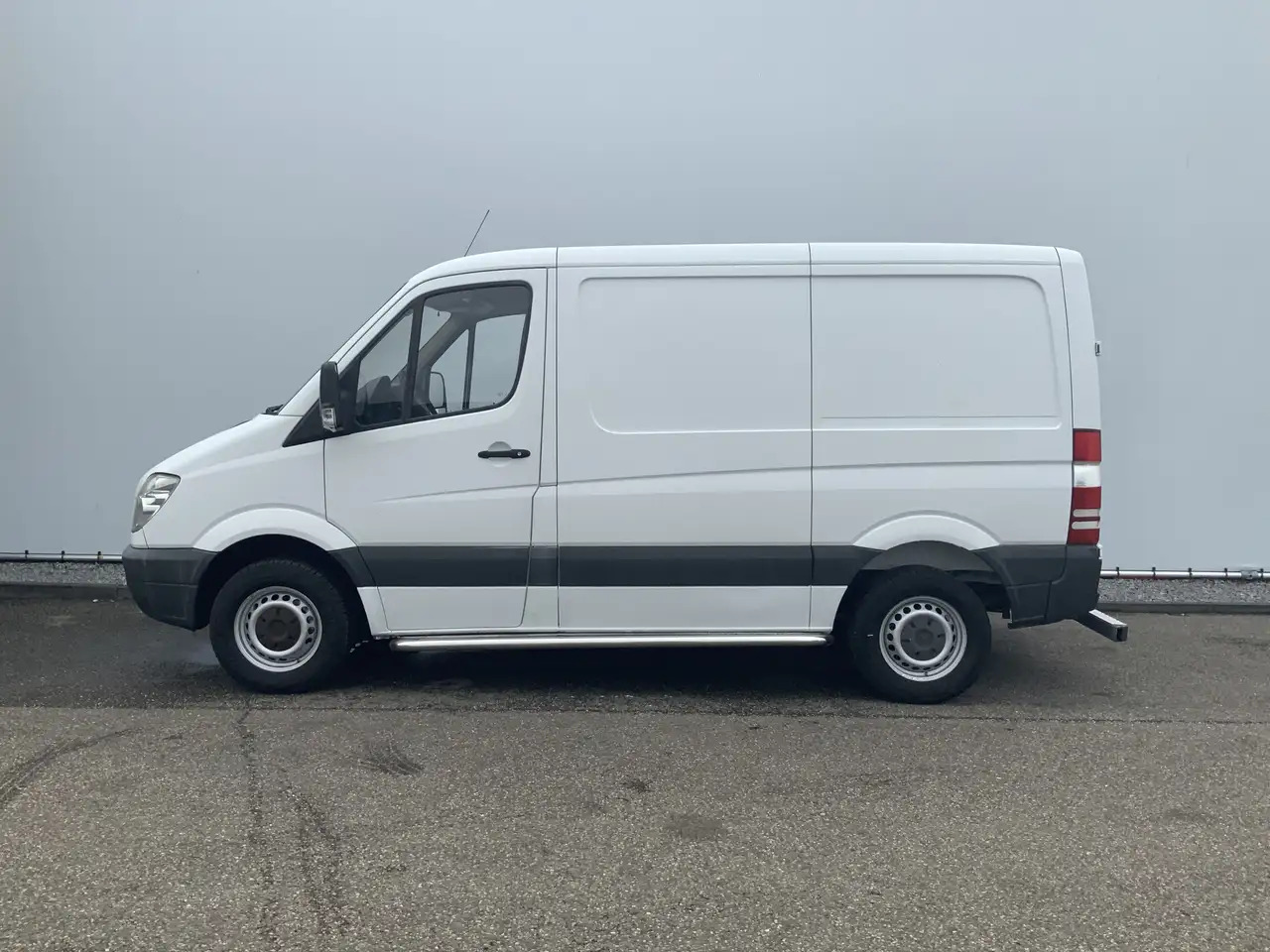 Mercedes-Benz 311 2.2 CDI 325 HDSprinter L2H1 Automaat 3 Zits Ai - Fourgon utilitaire: photos 3 Mercedes-Benz 311 2.2 CDI 325 HDSprinter L2H1 Automaat 3 Zits Ai - Fourgon utilitaire: photos 3
