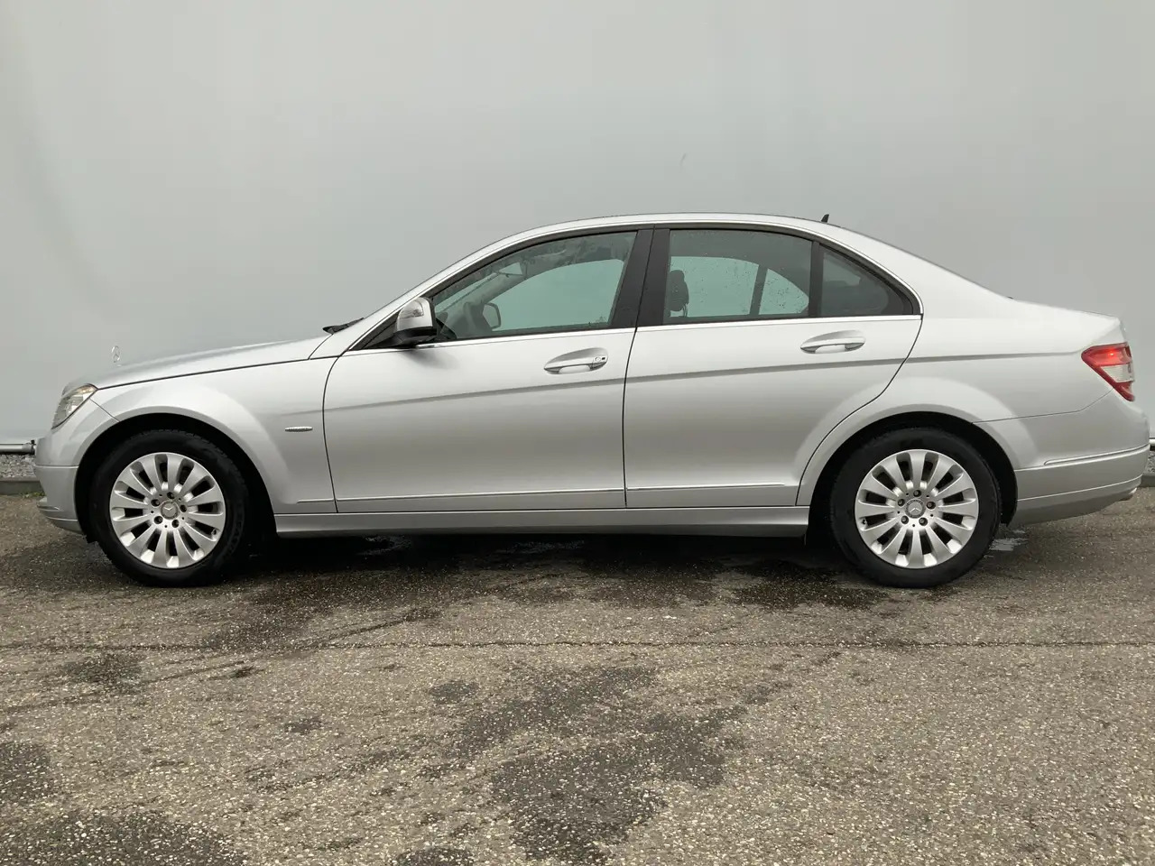 Mercedes-Benz C 200 K Elegance UNIEK ! Airco Compressor Alu Velg Euro - Berline: photos 3 Mercedes-Benz C 200 K Elegance UNIEK ! Airco Compressor Alu Velg Euro - Berline: photos 3