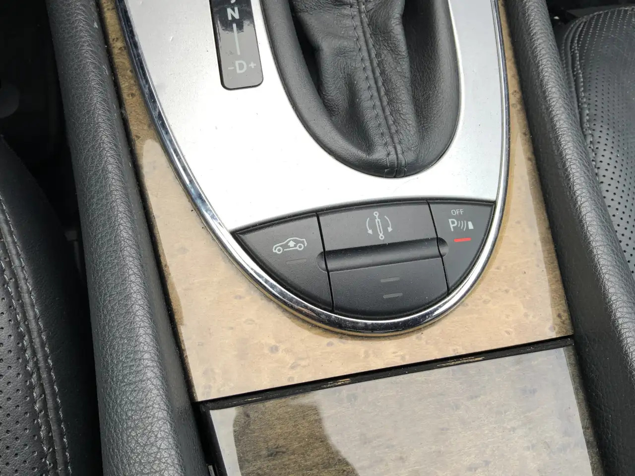 Voiture break Mercedes-Benz E 500 Combi V8 Elegance 4-Matic airmatic,full option: photos 17 Voiture break Mercedes-Benz E 500 Combi V8 Elegance 4-Matic airmatic,full option: photos 17