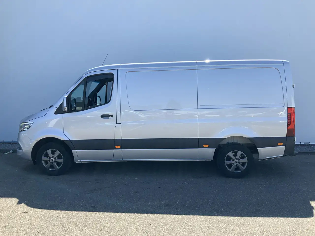 Mercedes-Benz Sprinter 314 2.2 CDI L2H1 Automaat Airco Cruise Aluvelg IMB - Fourgon utilitaire: photos 3 Mercedes-Benz Sprinter 314 2.2 CDI L2H1 Automaat Airco Cruise Aluvelg IMB - Fourgon utilitaire: photos 3