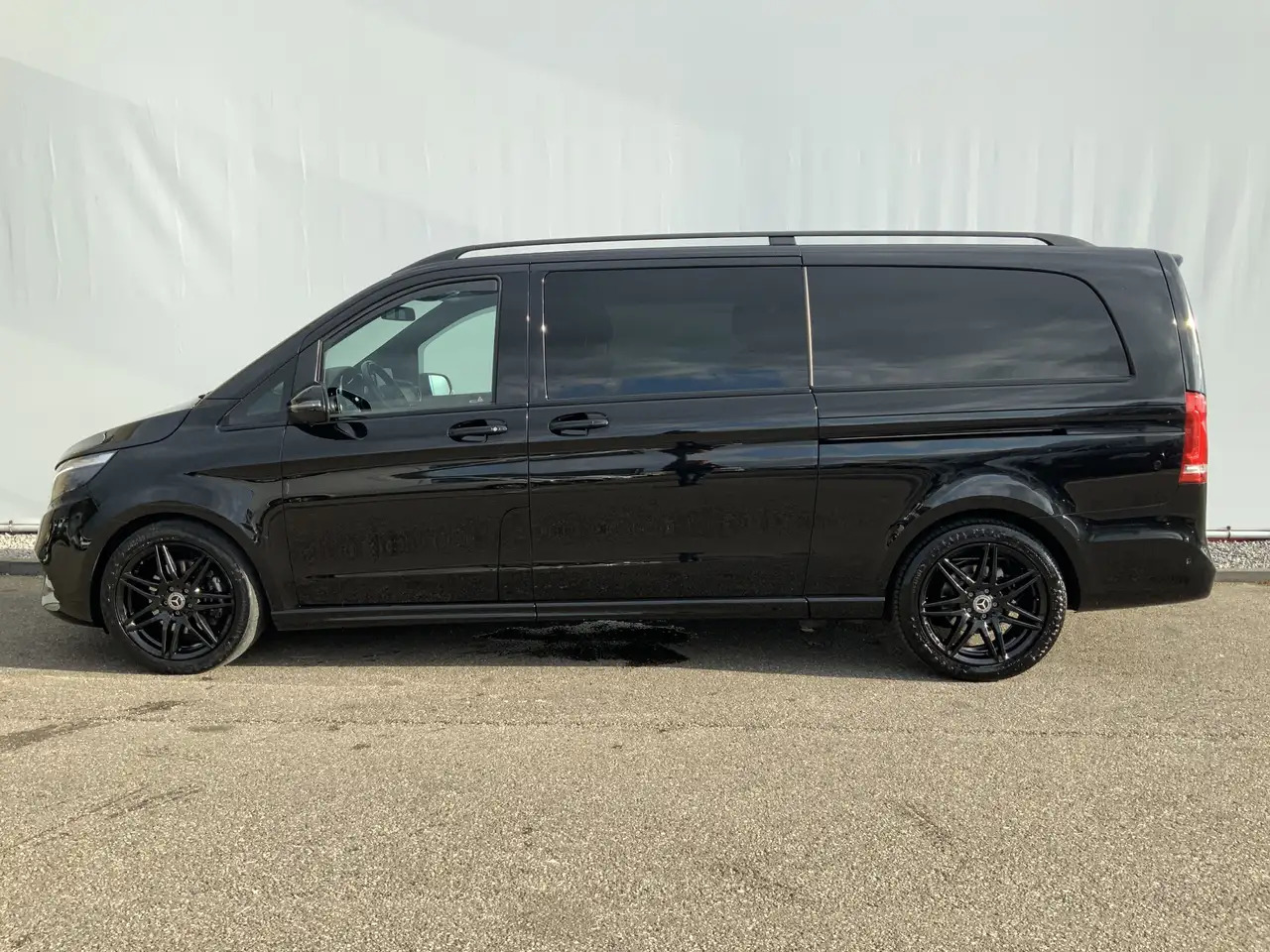 Mercedes-Benz V 300 300d Extra Lang Dub Cab Autom. Avantgarde Edition - Utilitaire double cabine: photos 5 Mercedes-Benz V 300 300d Extra Lang Dub Cab Autom. Avantgarde Edition - Utilitaire double cabine: photos 5