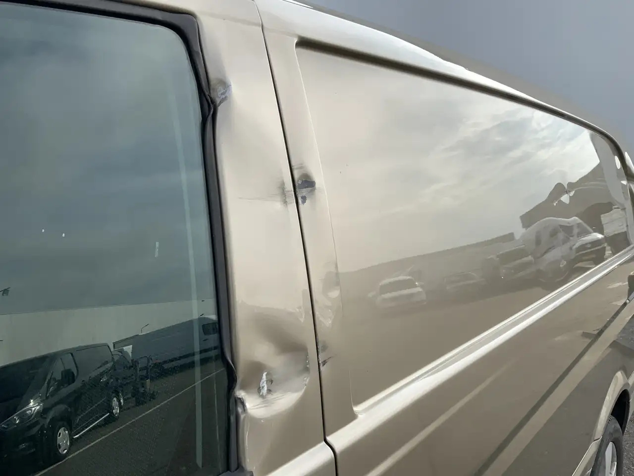 Mercedes-Benz Vito 122 CDI 320 Lang DC Luxe Automaat Alu Velg Side Ba - Fourgon utilitaire: photos 2 Mercedes-Benz Vito 122 CDI 320 Lang DC Luxe Automaat Alu Velg Side Ba - Fourgon utilitaire: photos 2