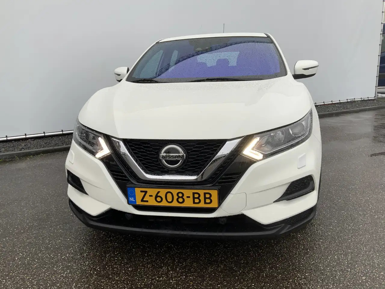 Nissan Qashqai 1.3 DIG-T Visia A SUV Airco Cruise Groot Scherm Na - SUV: photos 2 Nissan Qashqai 1.3 DIG-T Visia A SUV Airco Cruise Groot Scherm Na - SUV: photos 2