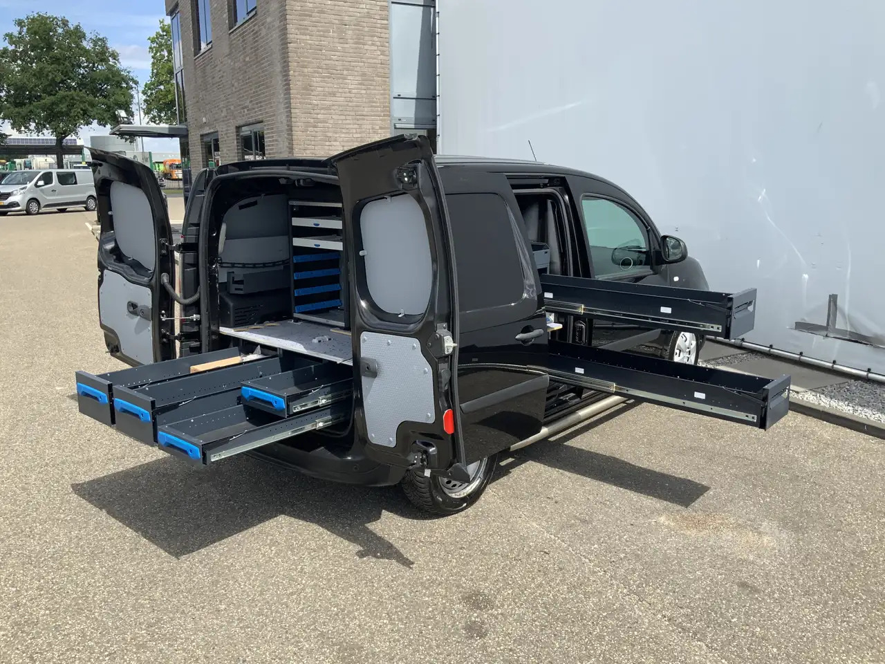 Renault Kangoo 1.5 dCi 90 Energy Comfort Plus .Sortimo Kasten Com - Fourgonnette: photos 4 Renault Kangoo 1.5 dCi 90 Energy Comfort Plus .Sortimo Kasten Com - Fourgonnette: photos 4