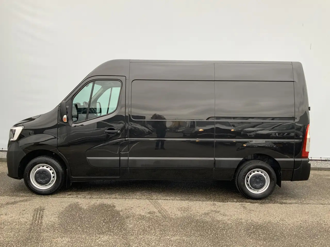 Renault Master T35 2.3 dCi 150 L2H2 Airco Cruise Camera 3 Zits Na - Fourgon utilitaire: photos 3 Renault Master T35 2.3 dCi 150 L2H2 Airco Cruise Camera 3 Zits Na - Fourgon utilitaire: photos 3