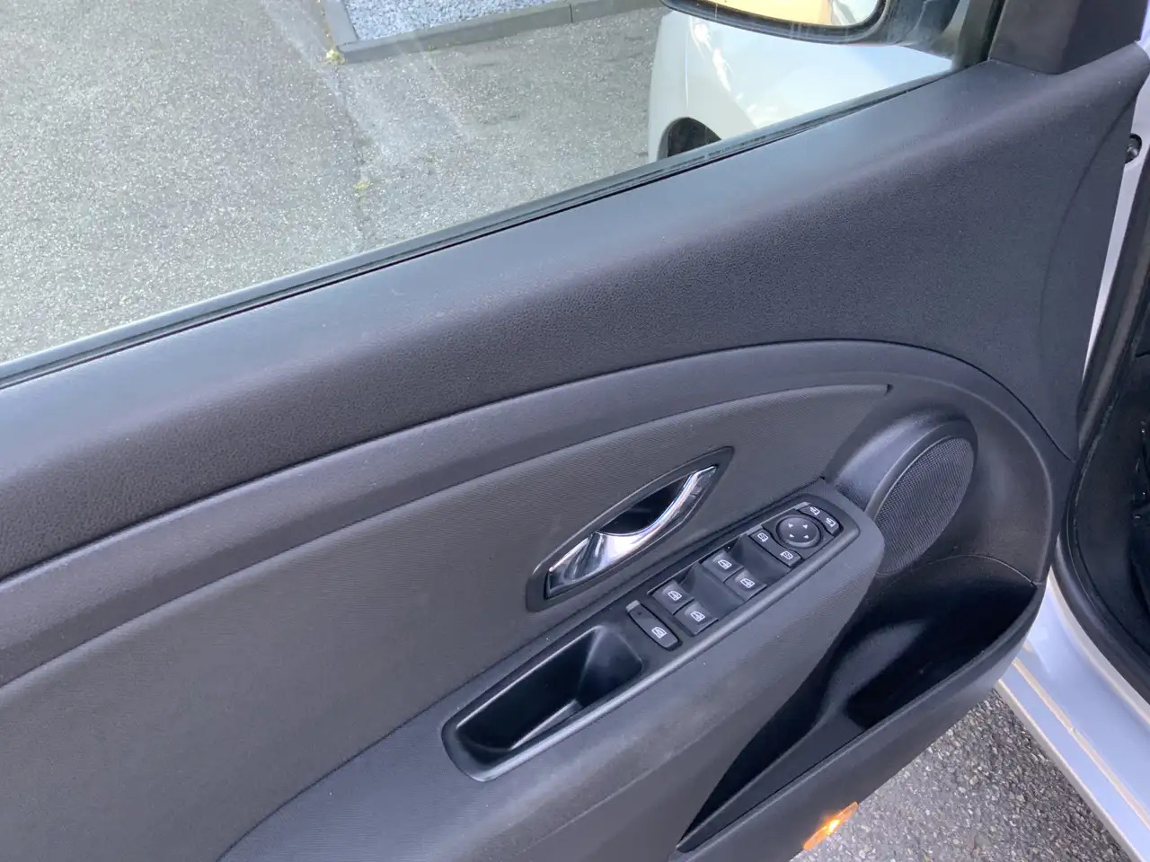 Renault Megane 1.5 dCi Expression Airco Navi Grijs Kenteken Euro - Voiture: photos 5 Renault Megane 1.5 dCi Expression Airco Navi Grijs Kenteken Euro - Voiture: photos 5