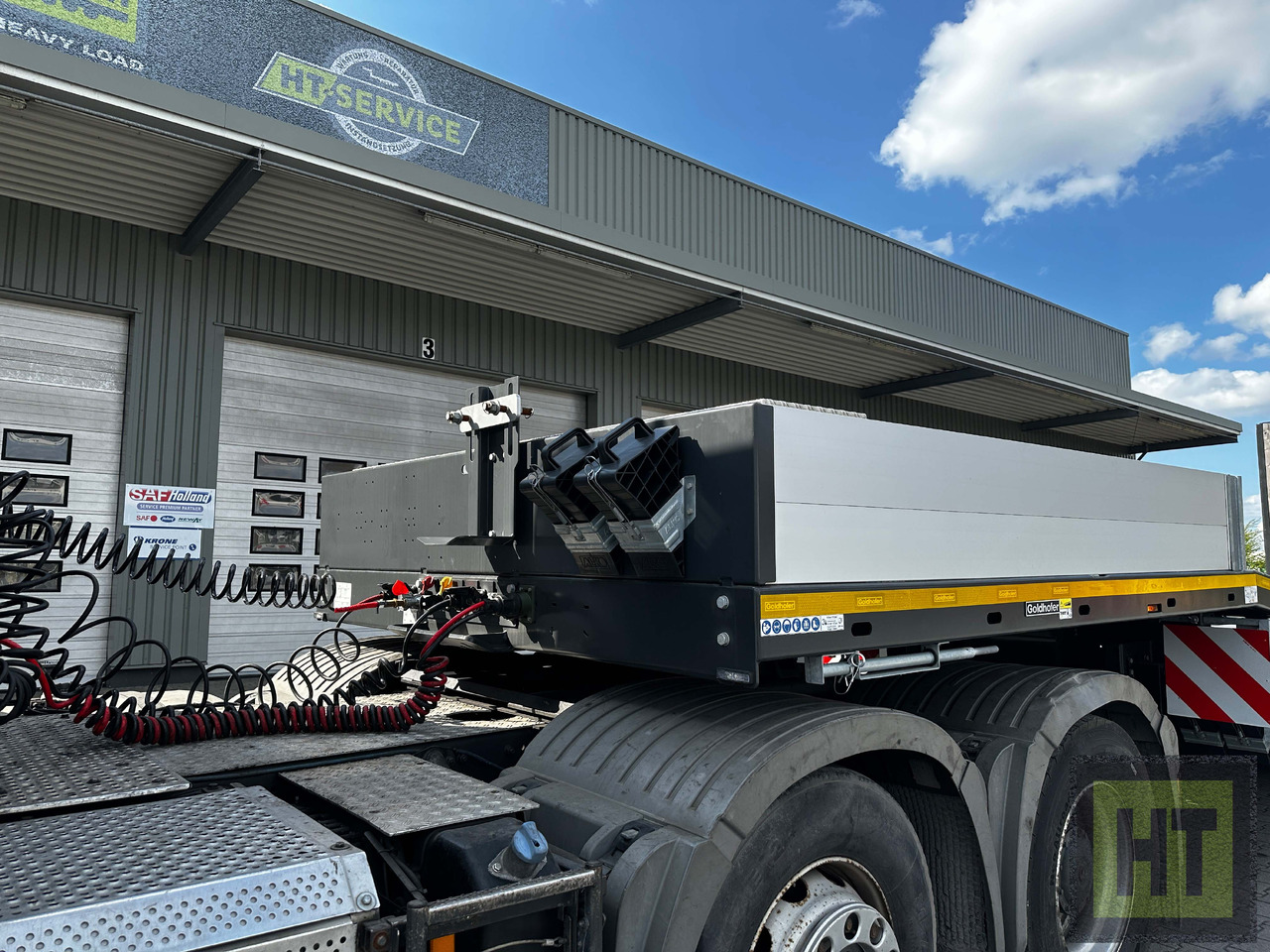 Goldhofer 4-Achs-Tele-Semi mit hydr. Doppelklapprampen - Semi-remorque surbaissé: photos 2 Goldhofer 4-Achs-Tele-Semi mit hydr. Doppelklapprampen - Semi-remorque surbaissé: photos 2