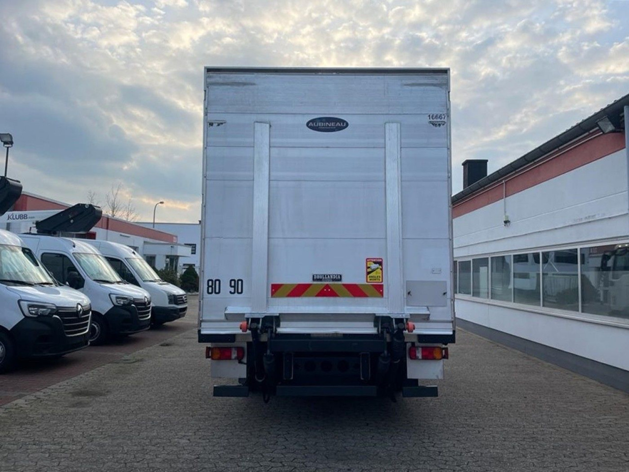 MAN TGL 10.220 Doka Möbelkoffer Umzug Fahrzeug - Camion fourgon: photos 5 MAN TGL 10.220 Doka Möbelkoffer Umzug Fahrzeug - Camion fourgon: photos 5