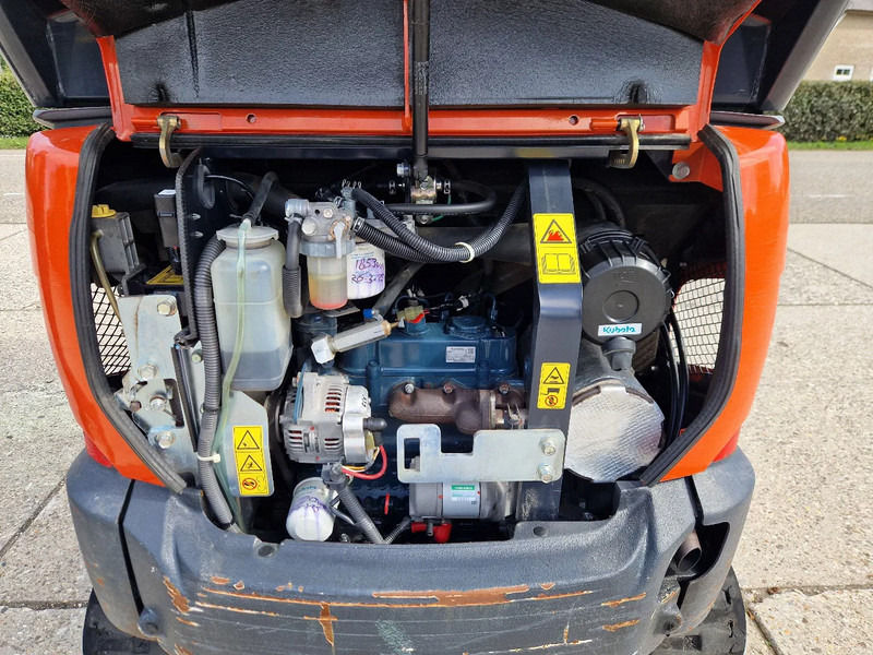 Kubota KX019-4 met 1990 uur - Mini pelle: photos 4 Kubota KX019-4 met 1990 uur - Mini pelle: photos 4