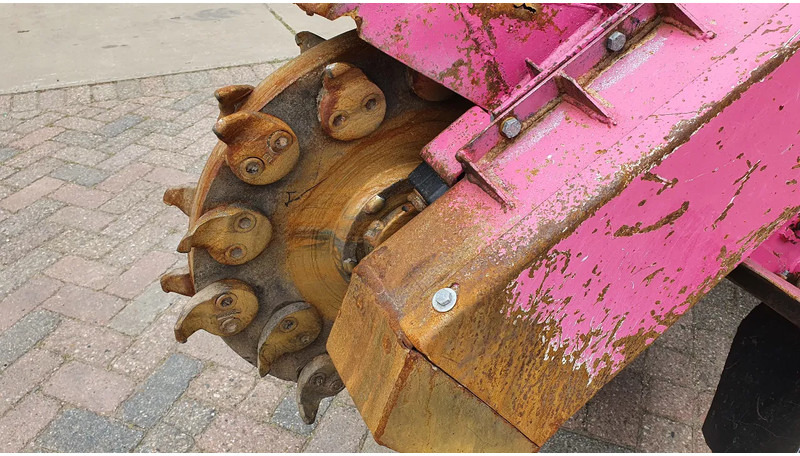 Onbekend Bandit 2900T stobbenfrees/stronkenfrees met afstandsbediening - Dessoucheuse: photos 5 Onbekend Bandit 2900T stobbenfrees/stronkenfrees met afstandsbediening - Dessoucheuse: photos 5