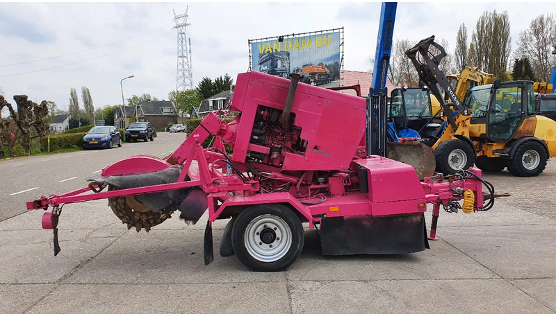 VERMEER SC1102 stobbenfrees/stronkenfrees op aanhanger - Dessoucheuse: photos 5 VERMEER SC1102 stobbenfrees/stronkenfrees op aanhanger - Dessoucheuse: photos 5