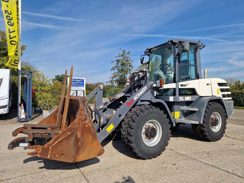 Yanmar / Terex TL80 in nette staat 2017 - Chargeuse sur pneus: photos 1 Yanmar / Terex TL80 in nette staat 2017 - Chargeuse sur pneus: photos 1