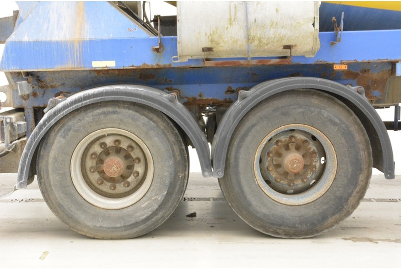 De Buf Mixer 10 m³ - Semi-remorque malaxeur: photos 5 De Buf Mixer 10 m³ - Semi-remorque malaxeur: photos 5