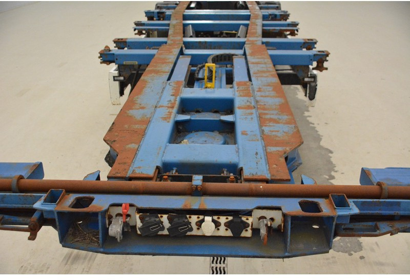 Semi-remorque porte-conteneur/ Caisse mobile Krone Polyvalent skelet 20-30-40-45 ft: photos 13