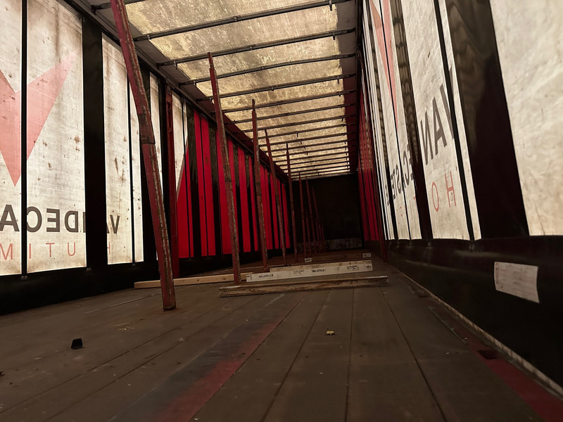 LAG Tautliner - Semi-remorque rideaux coulissants: photos 5 LAG Tautliner - Semi-remorque rideaux coulissants: photos 5