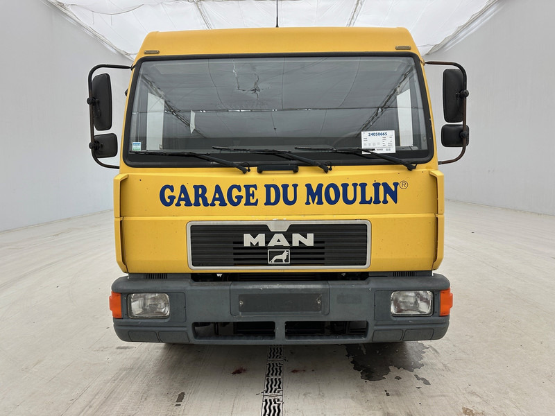 MAN 8.224 - Camion porte-voitures: photos 2 MAN 8.224 - Camion porte-voitures: photos 2