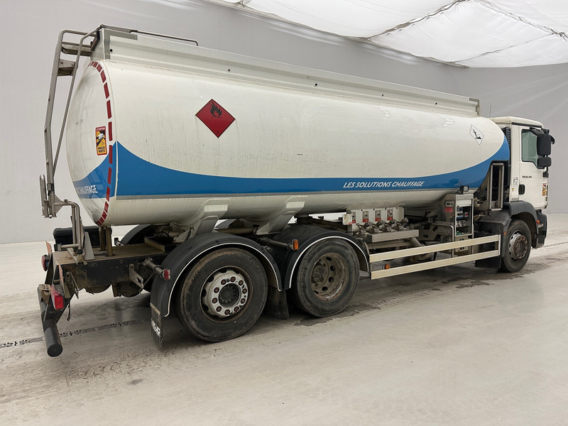 MAN TGM 26.340 - 6x2 - Camion citerne: photos 4 MAN TGM 26.340 - 6x2 - Camion citerne: photos 4