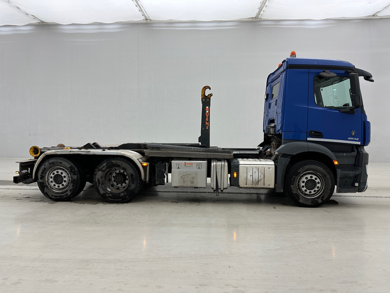 Mercedes-Benz Actros 2842 - 6x2 - Camion ampliroll: photos 3 Mercedes-Benz Actros 2842 - 6x2 - Camion ampliroll: photos 3