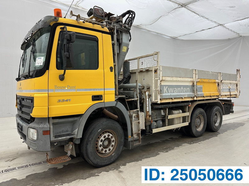 Mercedes-Benz Actros 3336 - 6x4 - Camion benne, Camion grue: photos 1 Mercedes-Benz Actros 3336 - 6x4 - Camion benne, Camion grue: photos 1