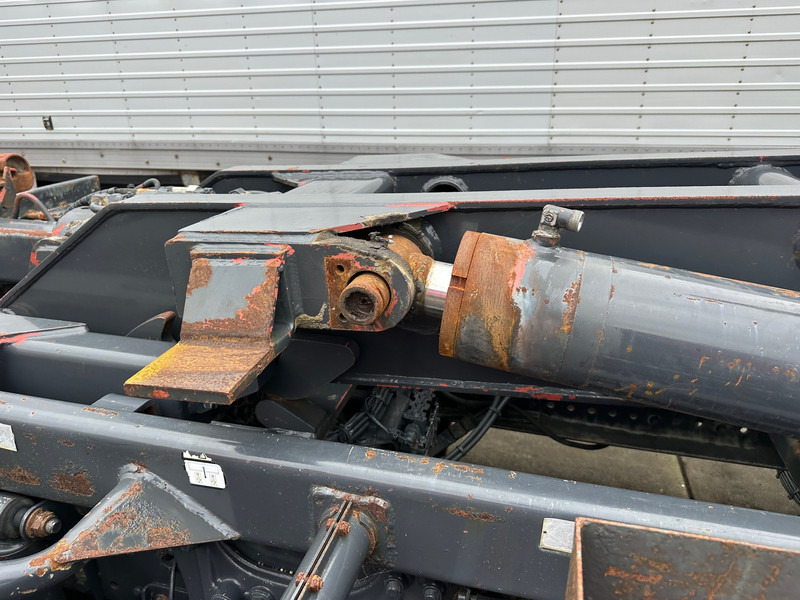 Camion ampliroll, Camion grue Mercedes-Benz Axor 1824: photos 15