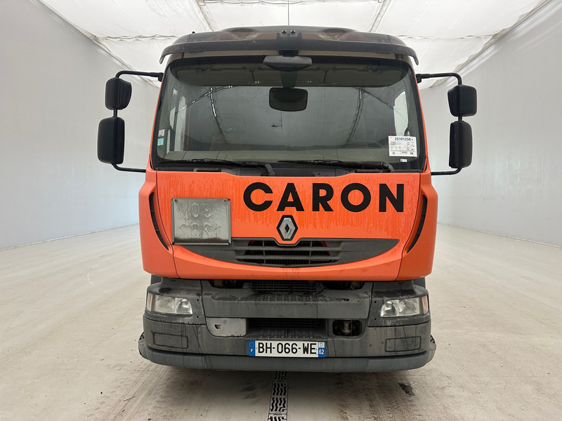 Renault Midlum 300 DXi - Camion citerne: photos 2 Renault Midlum 300 DXi - Camion citerne: photos 2