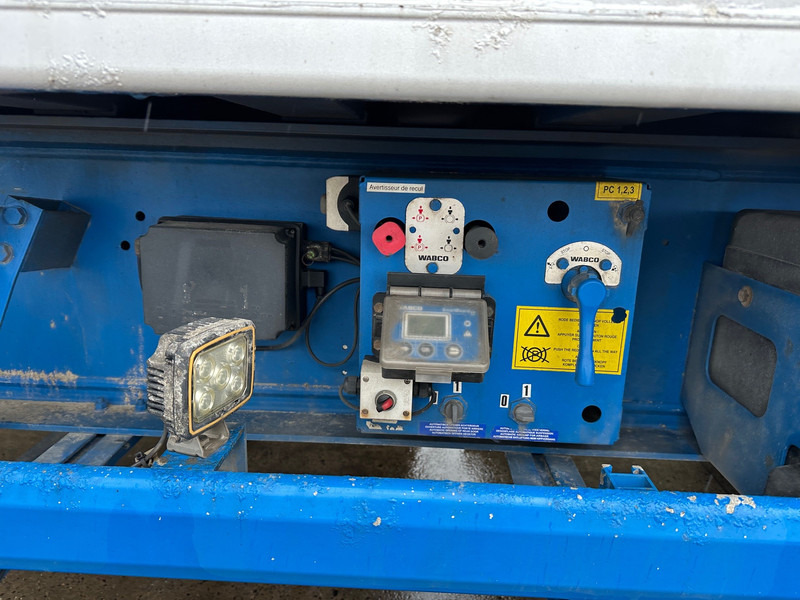 Stas 50 cub in alu - Semi-remorque benne: photos 4 Stas 50 cub in alu - Semi-remorque benne: photos 4