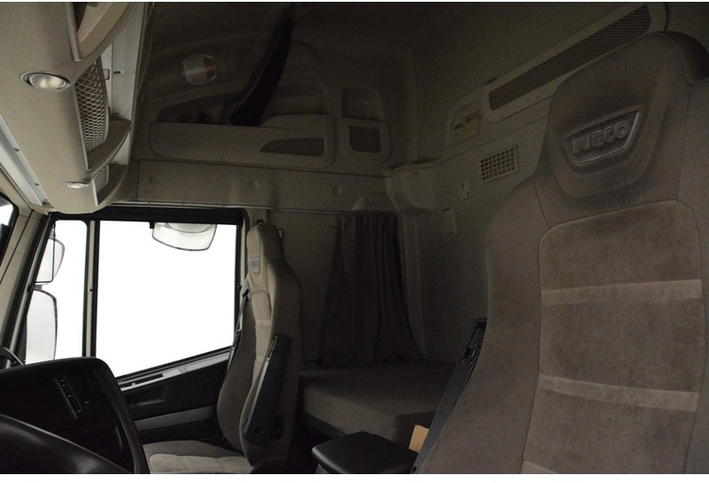 Tracteur routier Iveco Stralis AS440S40 LNG Natural Power: photos 9