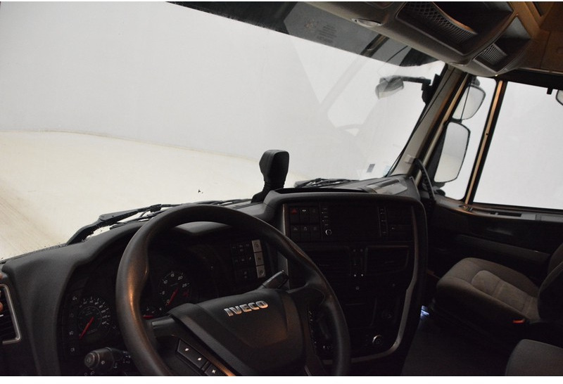 Tracteur routier Iveco Stralis AS440S40 LNG Natural Power: photos 12