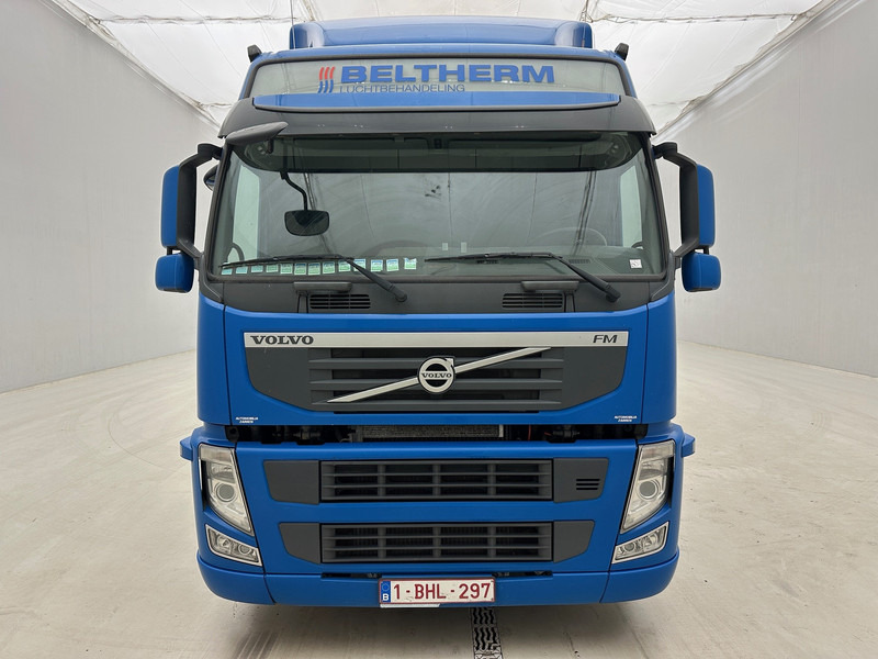 Volvo FM 370 + Renders Tautliner X-steering - Tracteur routier: photos 2 Volvo FM 370 + Renders Tautliner X-steering - Tracteur routier: photos 2