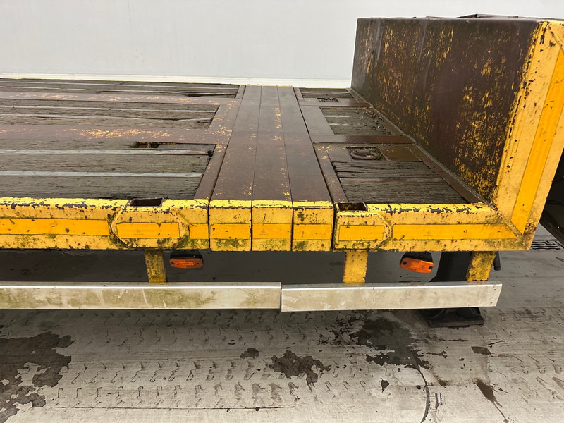 Trax Low bed trailer* - Semi-remorque surbaissé: photos 4 Trax Low bed trailer* - Semi-remorque surbaissé: photos 4