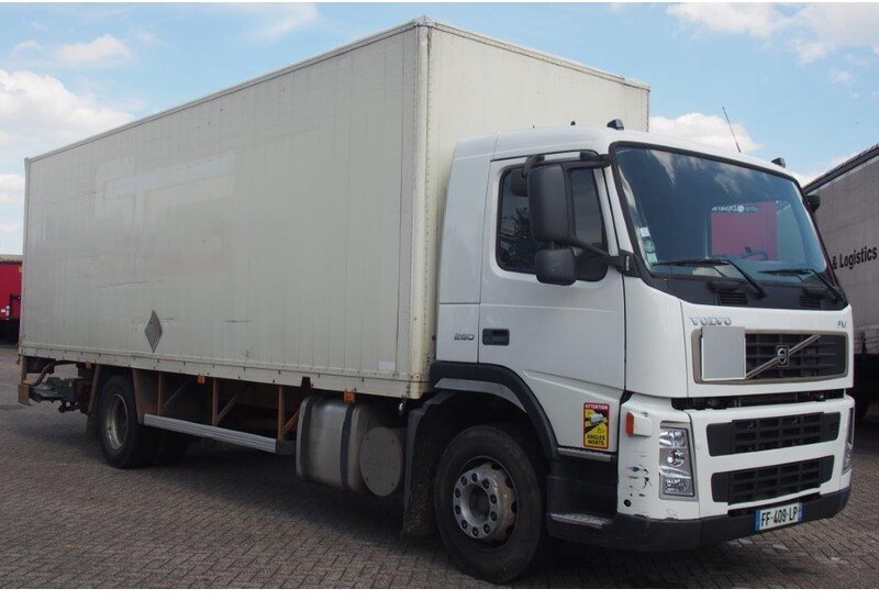 Volvo FM9.260 - Camion fourgon: photos 3 Volvo FM9.260 - Camion fourgon: photos 3